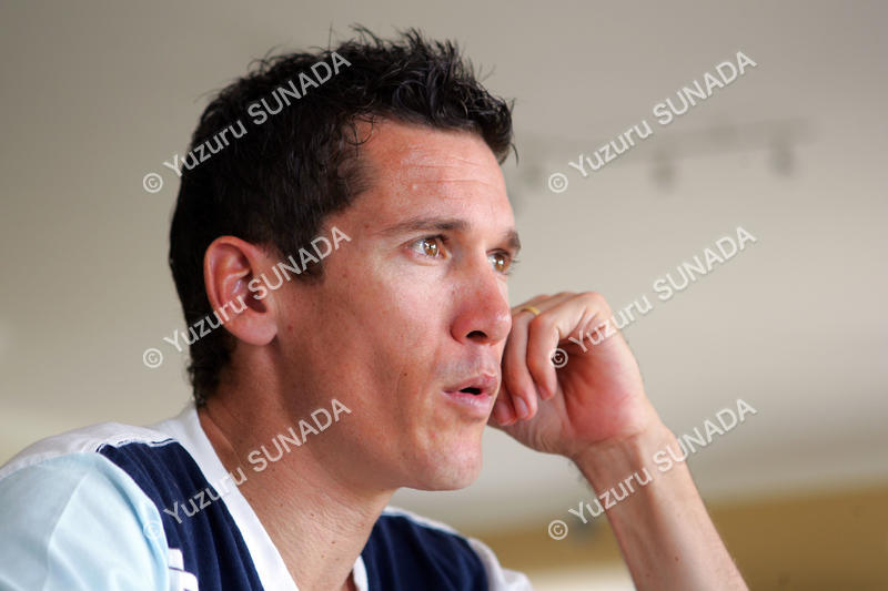 Interview004p.jpg